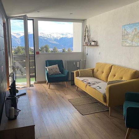 Appartement Tres Lumineux Egat Luaran gambar