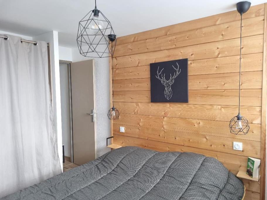 Appartement Tres Lumineux Egat Luaran gambar
