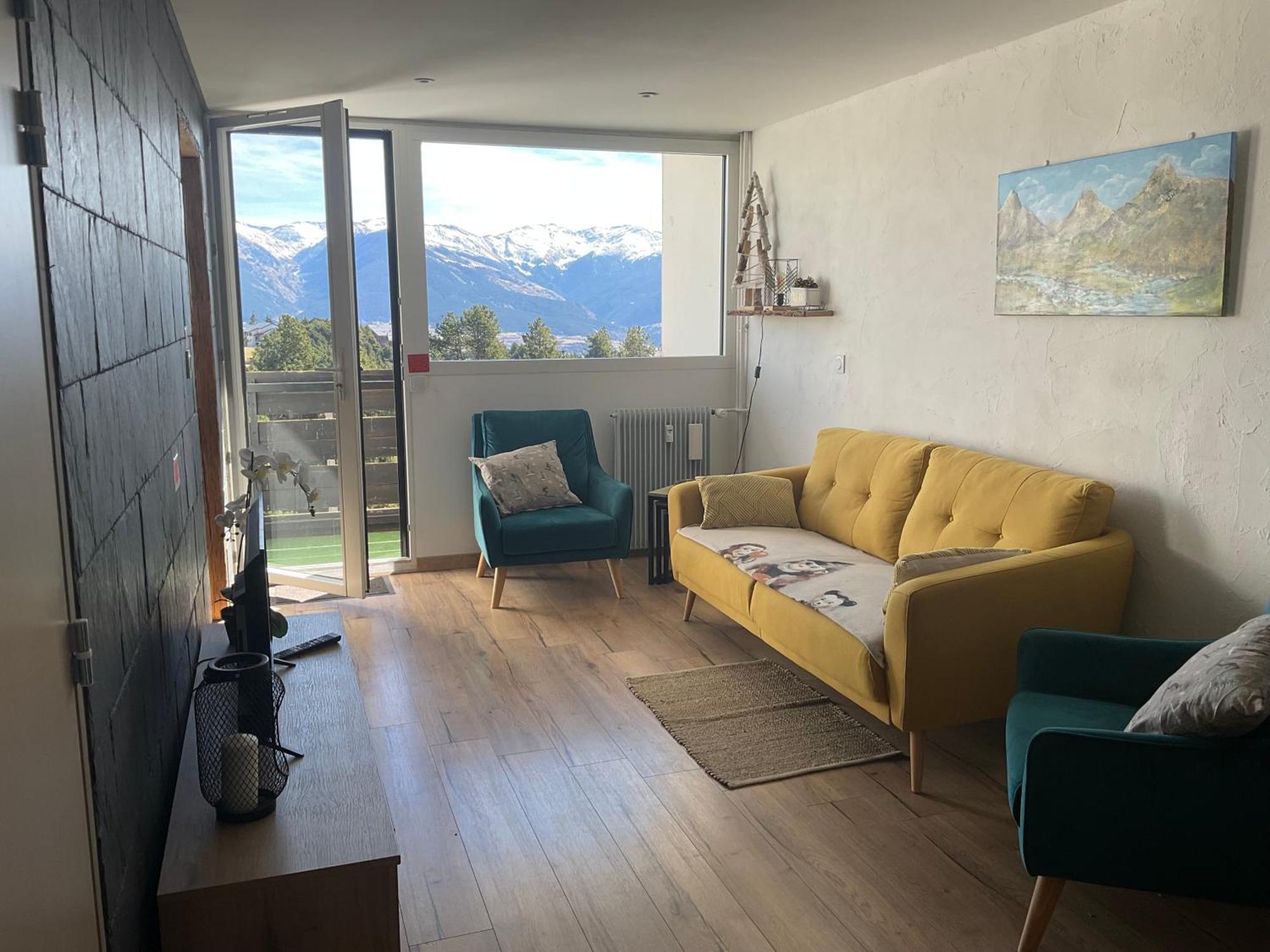 Appartement Tres Lumineux Egat Luaran gambar