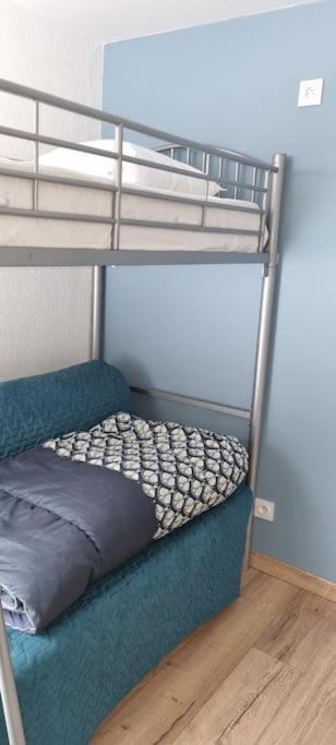 Appartement Tres Lumineux Egat Luaran gambar